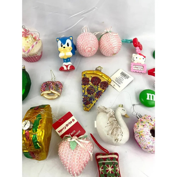 21x Holiday Ornaments Christmas Food Pizza Sonic Heart Cupcake Assorted Hanging - Picture 7 of 16